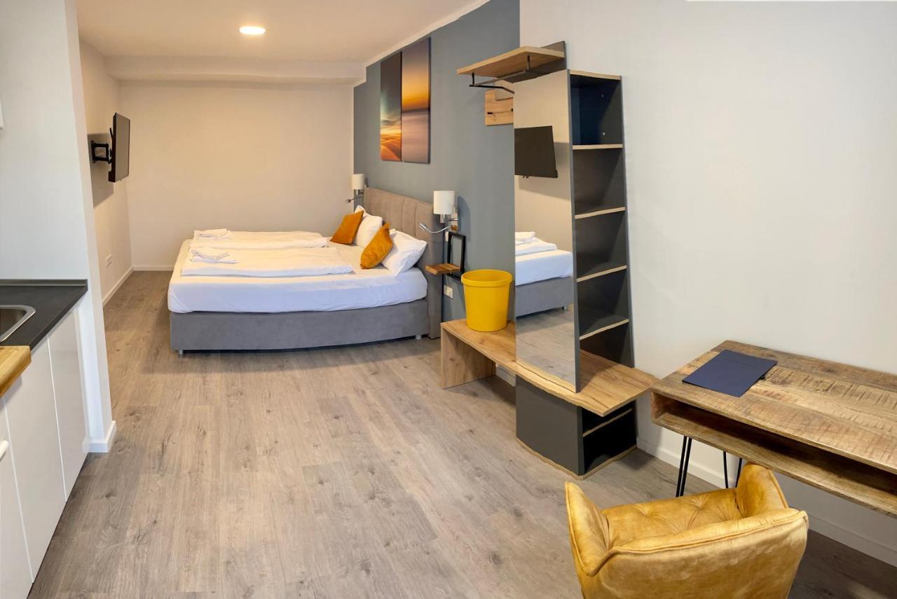 Aparthotel Neumuenster City Екстериор снимка