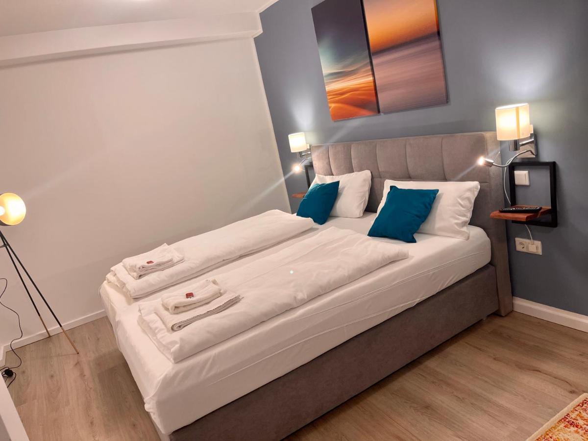 Aparthotel Neumuenster City Екстериор снимка